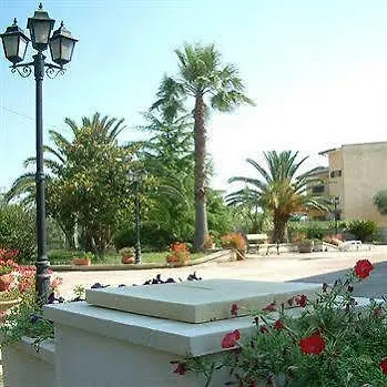 Alojamento de Acomodação e Pequeno-almoço Li Ccoti Cannole