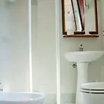 Oda ve Kahvaltı Li Ccoti 3*